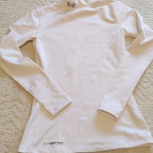 Fitted Underarmour mock